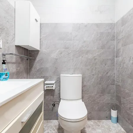 Casa Dognas With Private Pool & Garden - Castelo De Paiva, By Hopstays Castelo de Paiva