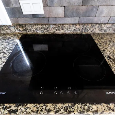 Casa Dognas With Private Pool & Garden - Castelo De Paiva, By Hopstays Semesterbostad Castelo de Paiva