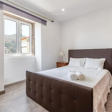 Semesterbostad Casa Dognas With Private Pool & Garden - Castelo De Paiva, By Hopstays Castelo de Paiva