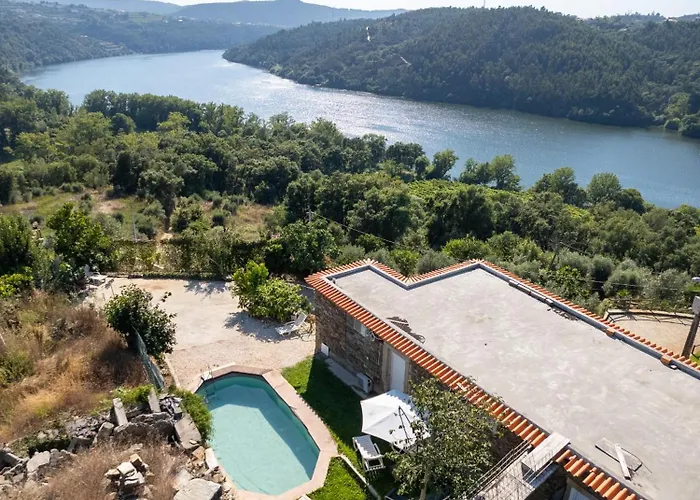 Prázdninový dům Casa Dognas With Private Pool & Garden - Castelo De Paiva, By Hopstays Castelo de Paiva